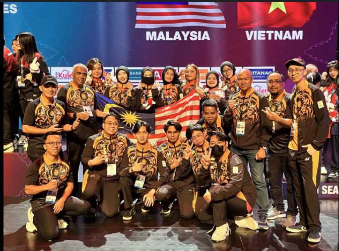 Woman 1st Medal - Bronze